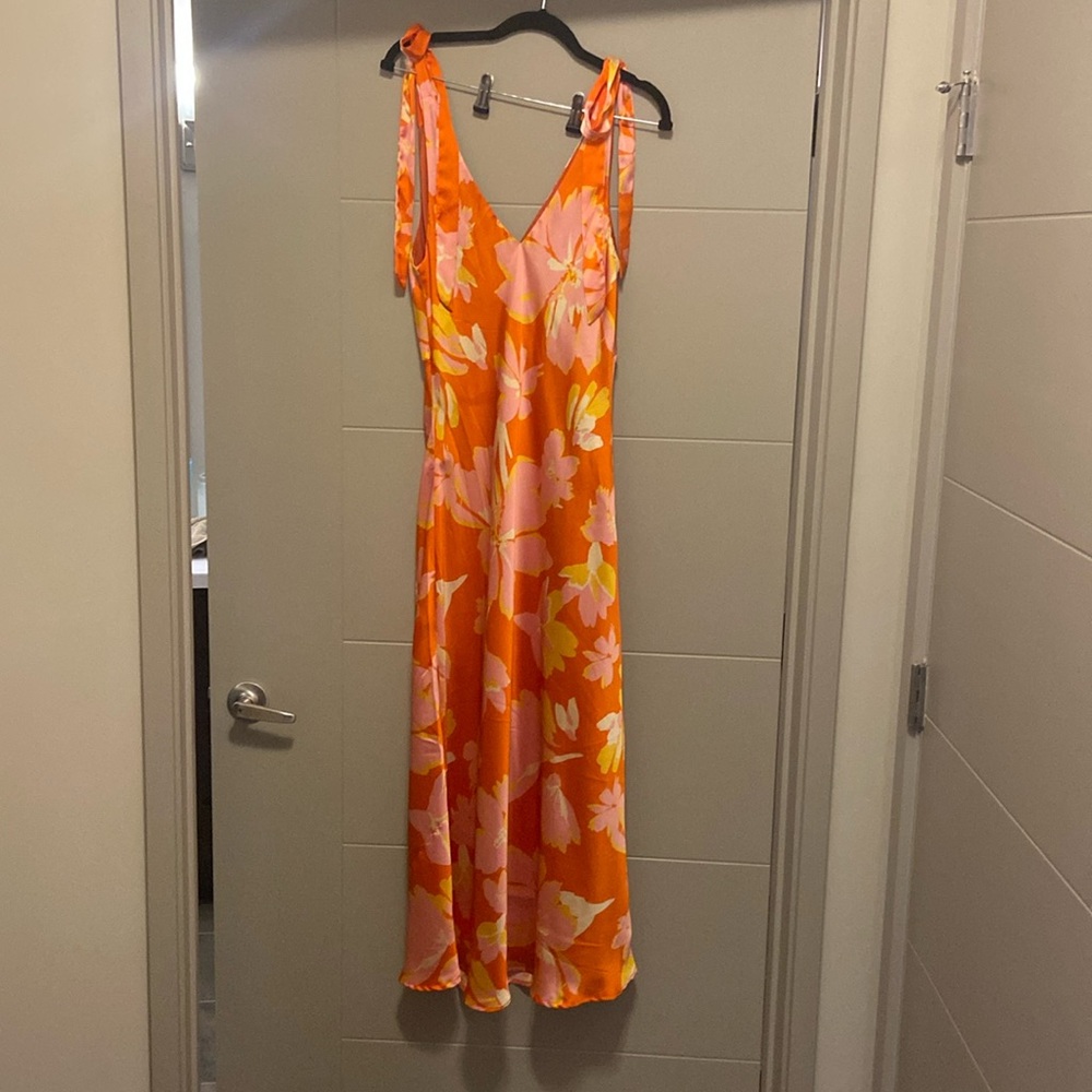 Floral Dress - Picture 3 of 7